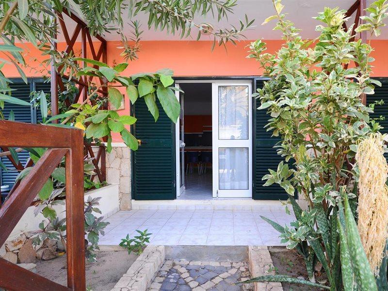 Ponta Preta Aparthotel Santa Maria