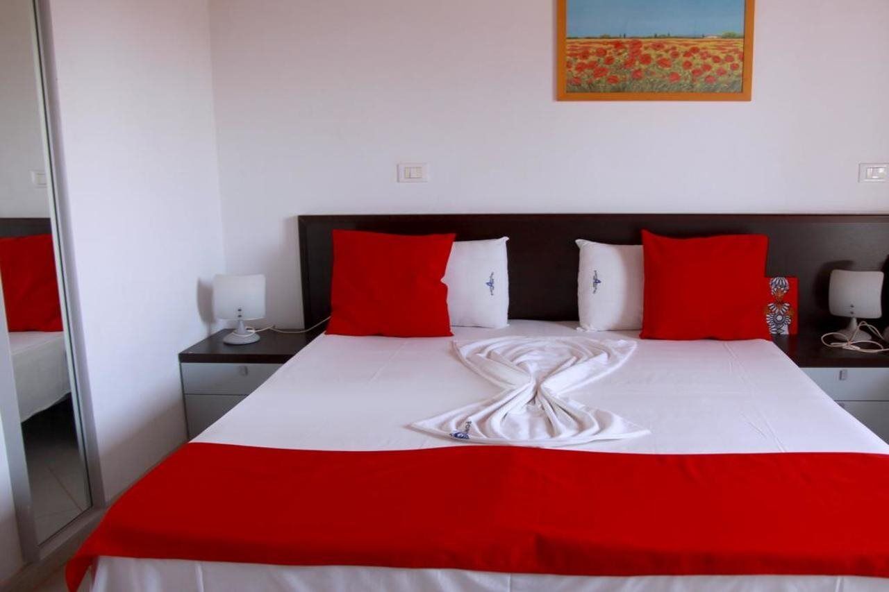 Ponta Preta Aparthotel Santa Maria