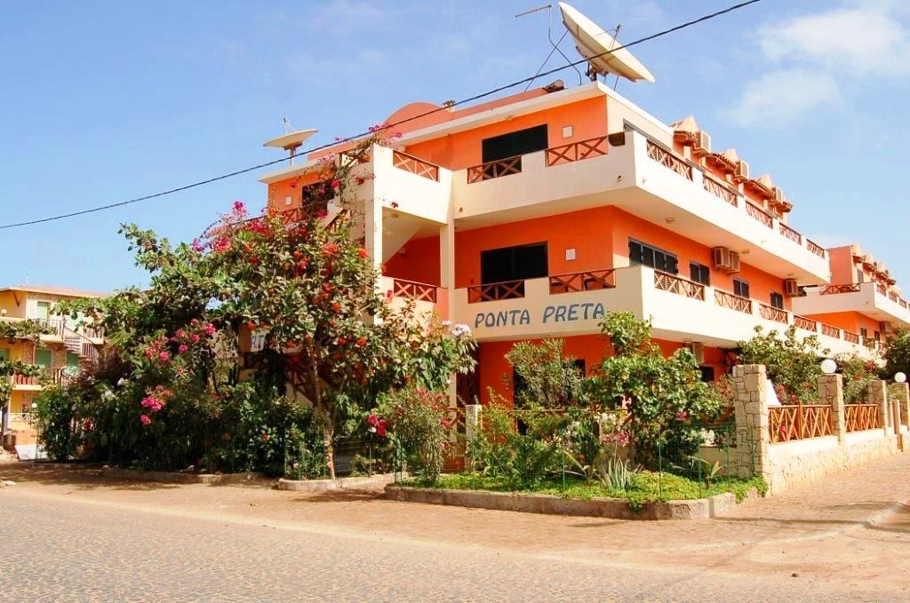 Ponta Preta Aparthotel 3*