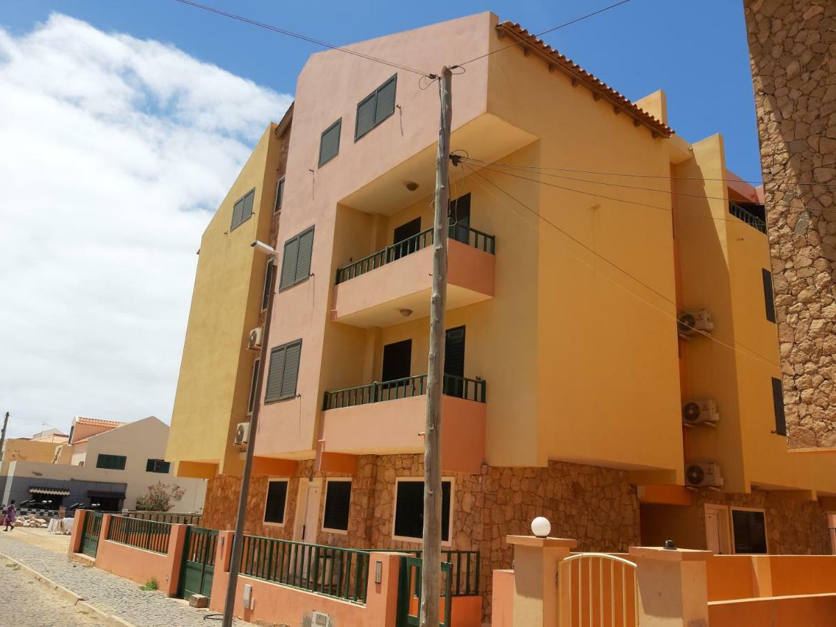 Aparthotel Ponta Preta 3*